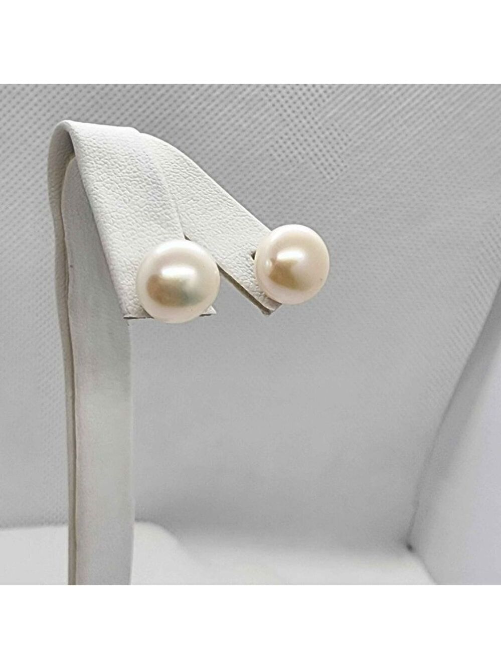 NEW Sterling Silver 925 Pearl Studs - Earrings